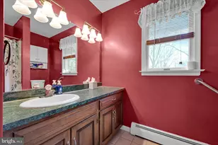 826 Pinewood Dr, Pottsville, PA 17901 - Photo 23