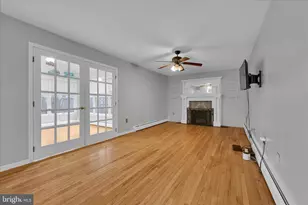 826 Pinewood Dr, Pottsville, PA 17901 - Photo 17