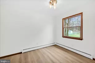 555 S Garfield Ave, Frackville, PA 17931 - Photo 9