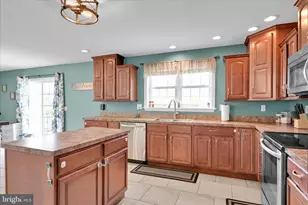 1665 Wampum Dr, Auburn, PA 17922 - Photo 15
