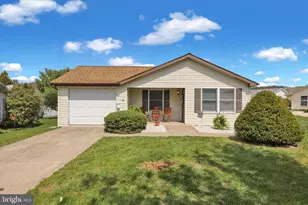 555 Honeysuckle Ct, Pine Grove, PA 17963 - Photo 25
