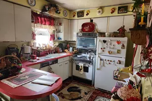 503 E Broad St, Tamaqua, PA 18252 - Photo 3