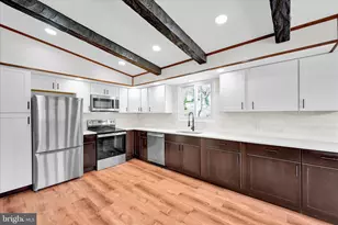 300 Topeka Ave, Shenandoah, PA 17976 - Photo 15