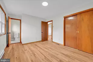 300 Topeka Ave, Shenandoah, PA 17976 - Photo 19