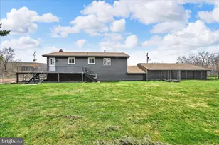 300 Topeka Ave, Shenandoah, PA 17976 - Photo 39