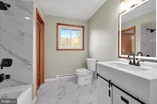 300 Topeka Ave, Shenandoah, PA 17976 - Photo 17