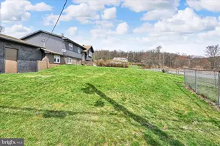 300 Topeka Ave, Shenandoah, PA 17976 - Photo 5