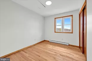 300 Topeka Ave, Shenandoah, PA 17976 - Photo 27