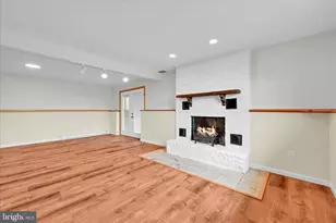 300 Topeka Ave, Shenandoah, PA 17976 - Photo 21