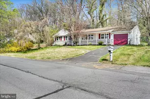 515 Pine Hill Dr, Pine Grove, PA 17963 - Photo 3