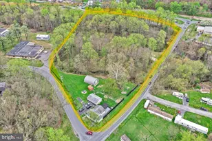 2 Lovers Ln, Pine Grove, PA 17963 - Photo 1
