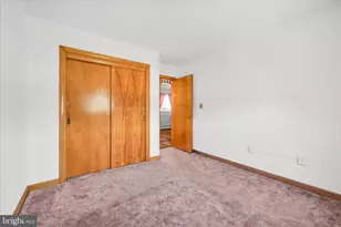 214 W Maple St, Valley View, PA 17983 - Photo 21