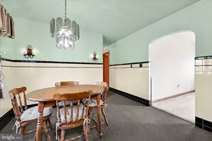 214 W Maple St, Valley View, PA 17983 - Photo 13