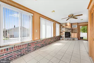 214 W Maple St, Valley View, PA 17983 - Photo 9