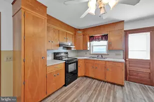 305 S Good Spring Rd, Hegins, PA 17938 - Photo 11