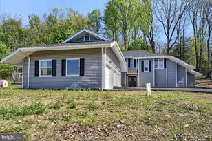 92 S Sweet Arrow Lake Rd, Pine Grove, PA 17963 - Photo 1