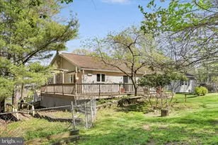 2377 Stallion Dr, Auburn, PA 17922 - Photo 11