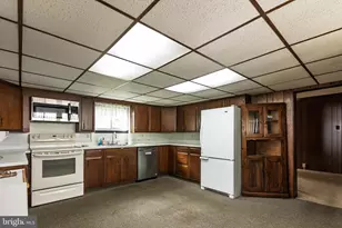 333 S Lehigh Ave, Frackville, PA 17931 - Photo 13