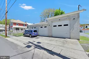 54 E Pottsville St, Pine Grove, PA 17963 - Photo 33