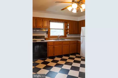 301 W Main Street, Valley View, PA 17983 - Photo 35