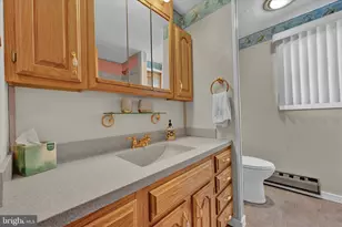 240 Arizona Ave, Shenandoah, PA 17976 - Photo 19