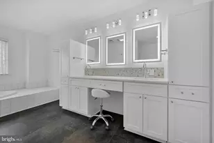 34 Golfwood Dr, Hazleton, PA 18202 - Photo 25