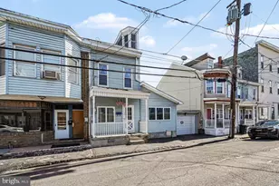 16 E Pine St, Mahanoy City, PA 17948 - Photo 3