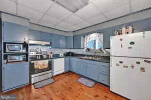 234 S Schuylkill Ave, Shenandoah, PA 17976 - Photo 11