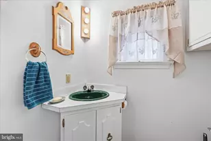 1758 West End Ave, Pottsville, PA 17901 - Photo 17