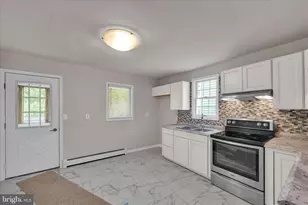 314 Pottsville St, Minersville, PA 17954 - Photo 11