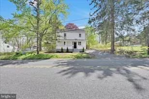 9 2nd St, Tremont, PA 17981 - Photo 3
