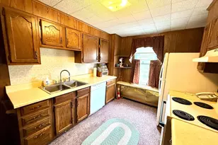 240 Valley St, New Philadelphia, PA 17959 - Photo 5