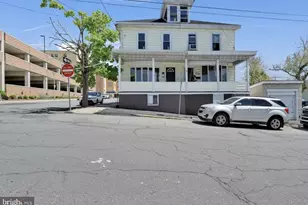 8 N Wolfe St, Pottsville, PA 17901 - Photo 1