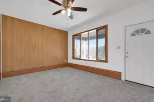 8 N Wolfe St, Pottsville, PA 17901 - Photo 9