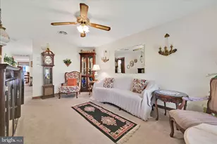545 Honeysuckle Ct, Pine Grove, PA 17963 - Photo 5