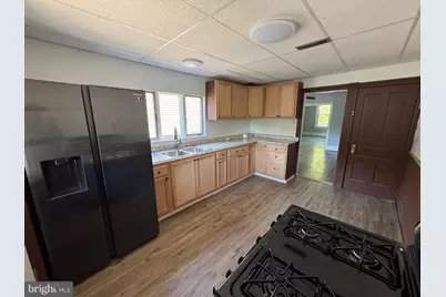 829 Fairview Street, Pottsville, PA 17901 - Photo 3