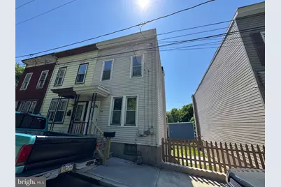 829 Fairview Street, Pottsville, PA 17901 - Photo 1