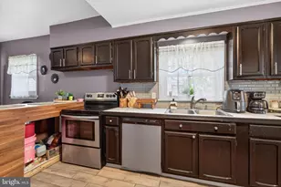 432 W Spring St, Frackville, PA 17931 - Photo 9