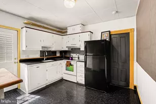 9 N 6th St, Pottsville, PA 17901 - Photo 15