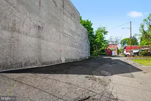 9 N 6th St, Pottsville, PA 17901 - Photo 33