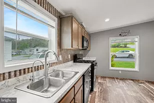 13 Frieden Manor, Schuylkill Haven, PA 17972 - Photo 5