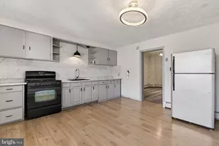 104 W Water St, New Philadelphia, PA 17959 - Photo 9