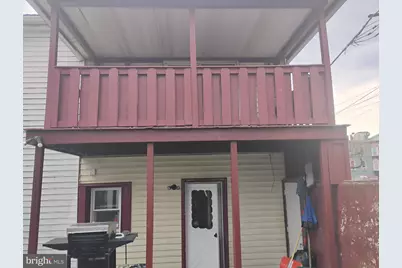 21 E Centre Street, Shenandoah, PA 17976 - Photo 3