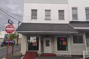 21 E Centre St, Shenandoah, PA 17976 - Photo 1