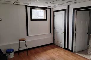 21 E Centre St, Shenandoah, PA 17976 - Photo 7