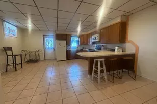 21 E Centre St, Shenandoah, PA 17976 - Photo 23