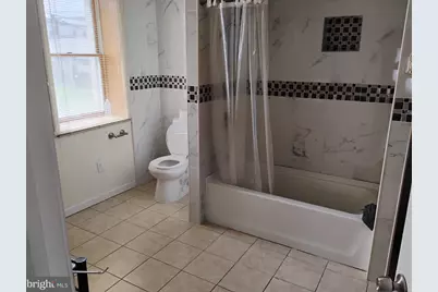 21 E Centre Street, Shenandoah, PA 17976 - Photo 15