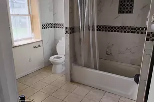 21 E Centre St, Shenandoah, PA 17976 - Photo 15