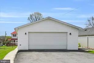 316 W Independence St, Orwigsburg, PA 17961 - Photo 25