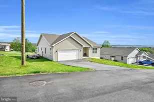 308 Oak Hill St, Seltzer, PA 17974 - Photo 5
